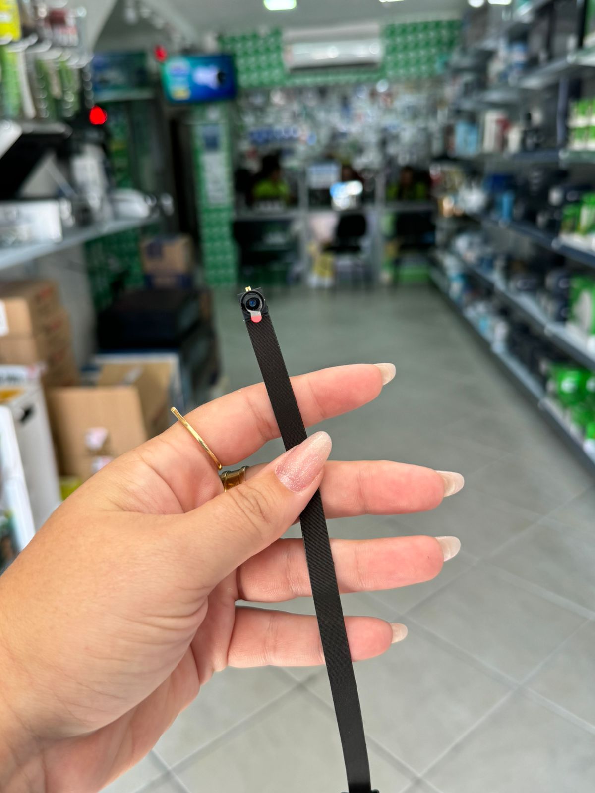 Mini Câmera Pinhole sem fio portátil Wi-fi com Bateria - Imagem 3